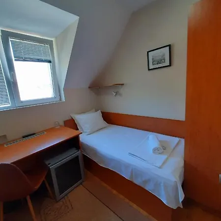 招待所 Diel 大特尔诺沃